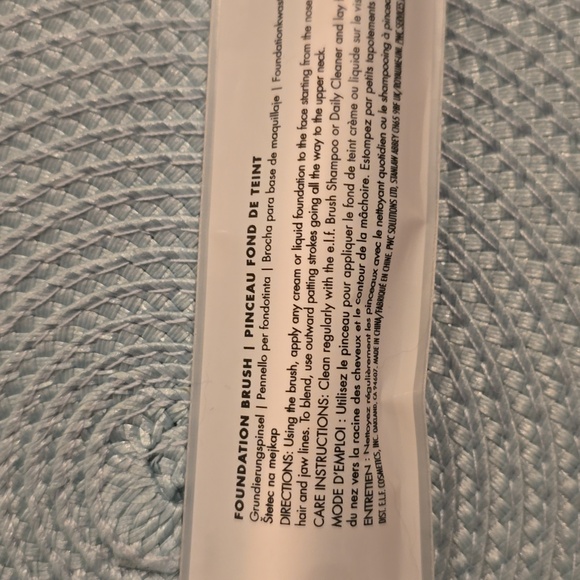 ELF BRAND WOMEN'S MAKEUP BRUSH BUNDLE OF 4 - Picture 6 of 8